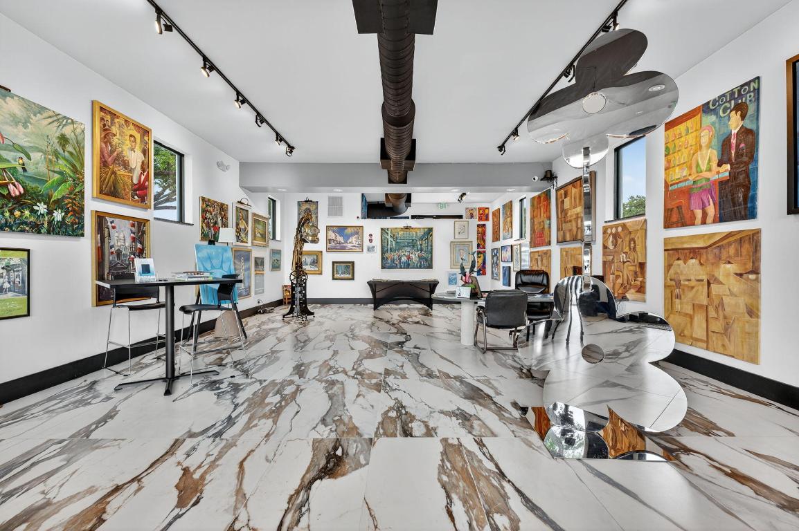 1133 W Atlantic Avenue