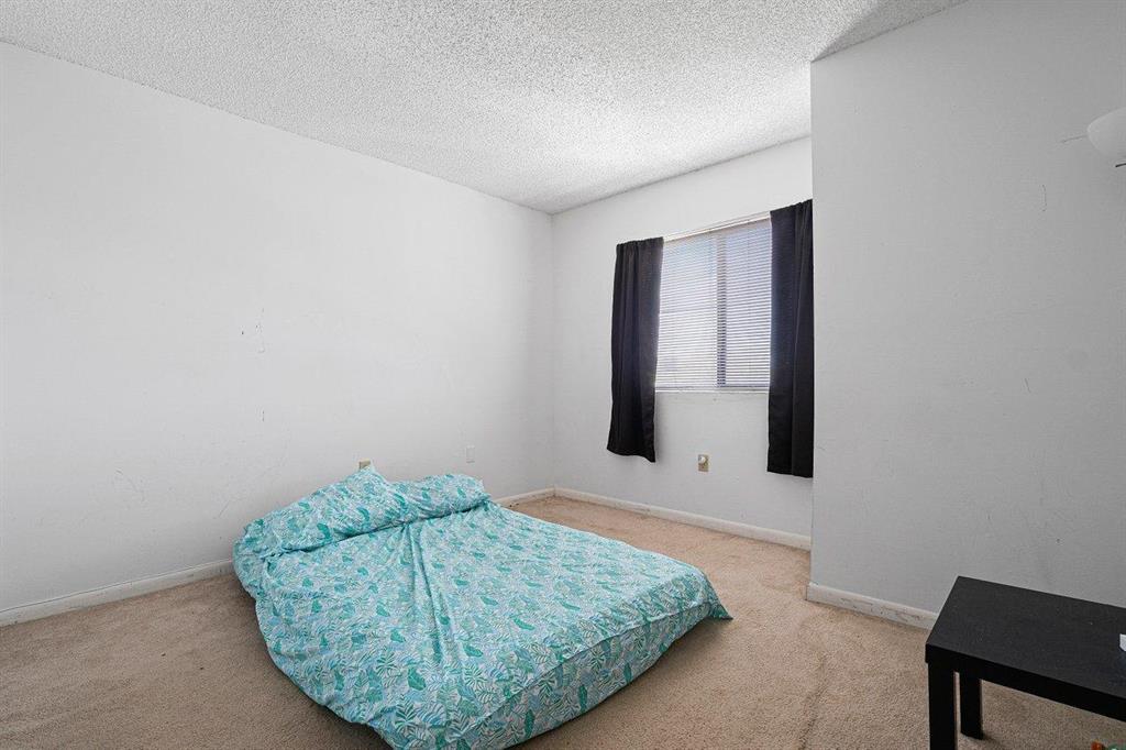 VILLAS AT LAKEVIEW CONDO - Residential