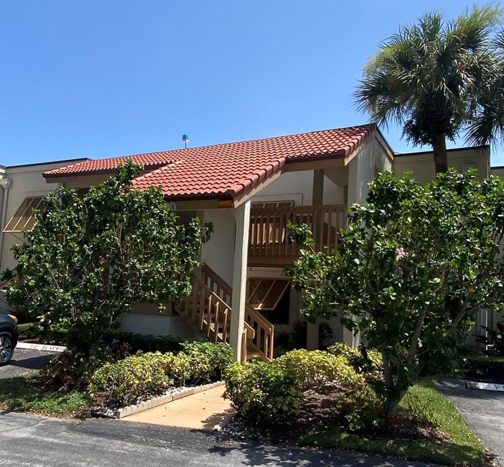 Photo of 5400 Cedar Lake Drive #203, Boynton Beach, FL 33437 (MLS # R10735285)
