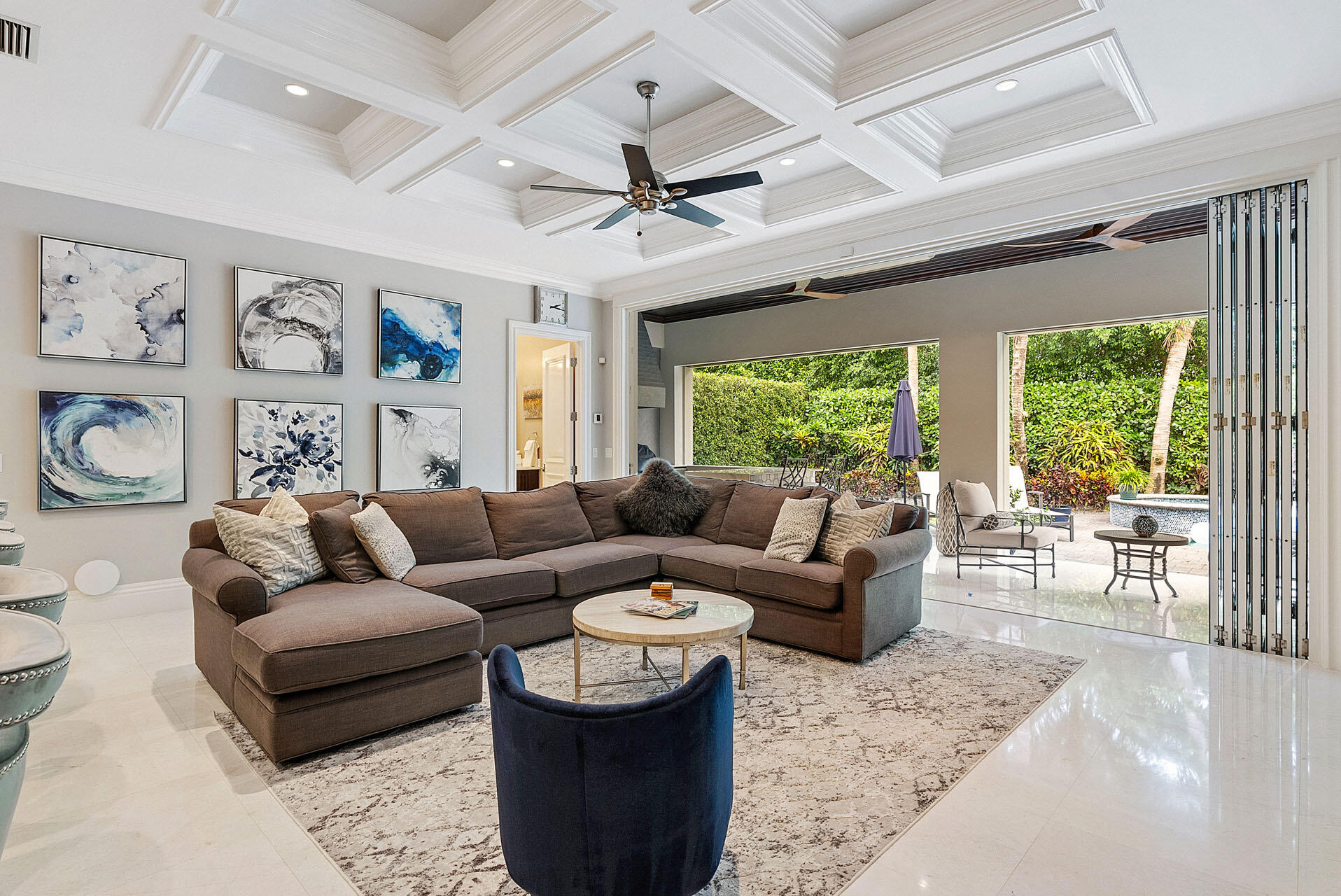 ROYAL PALM YACHT & COUNTRY CLUB - Residential