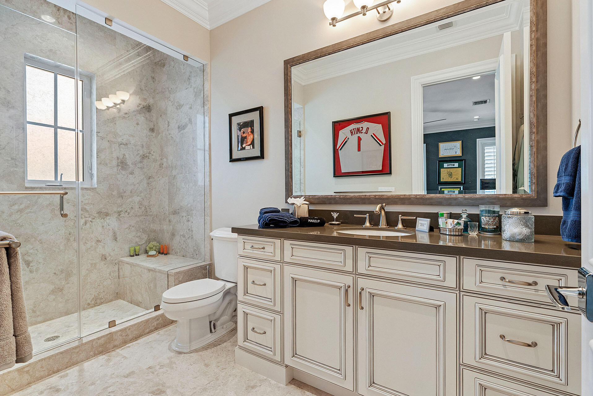 ROYAL PALM YACHT & COUNTRY CLUB - Residential