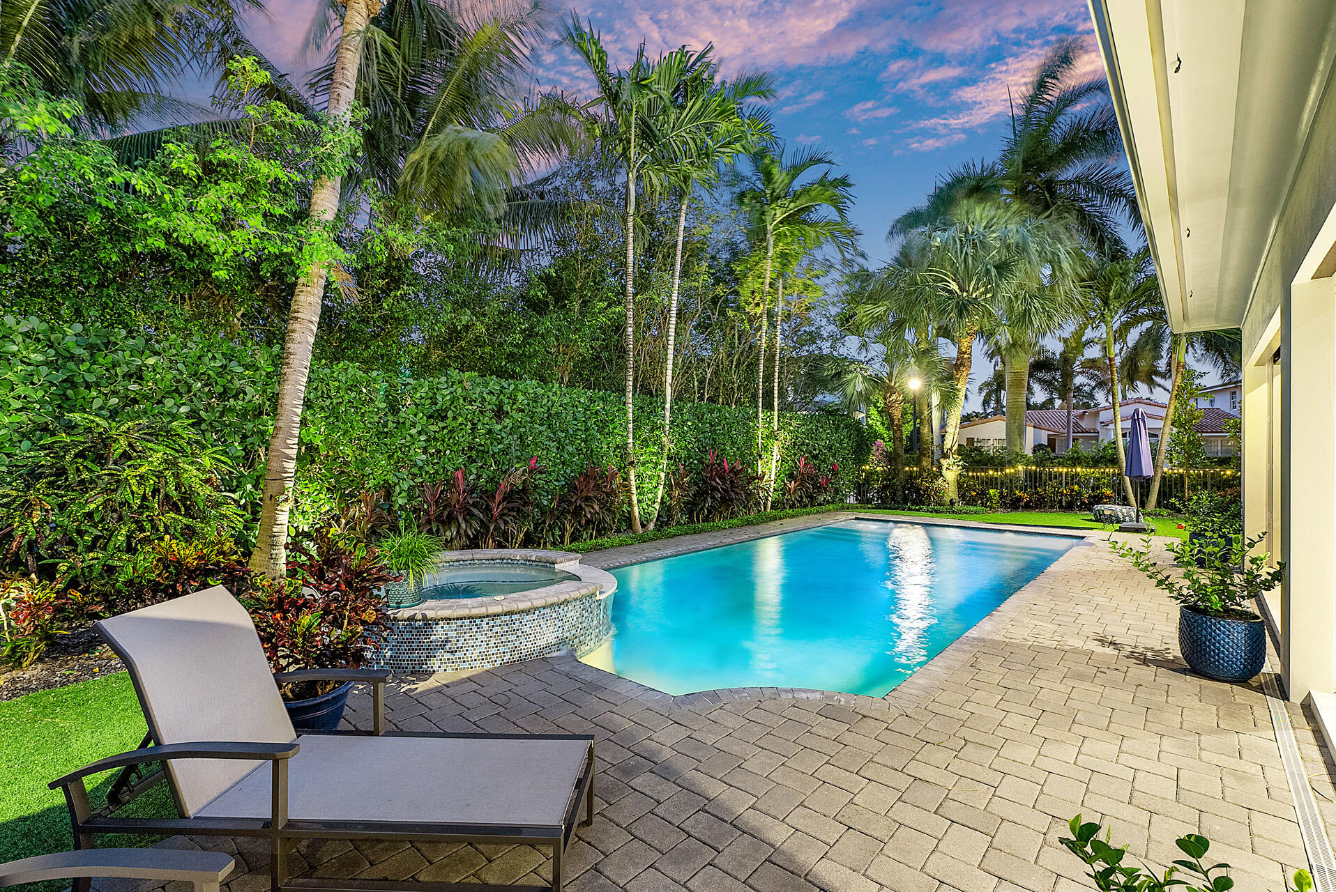 ROYAL PALM YACHT & COUNTRY CLUB - Residential