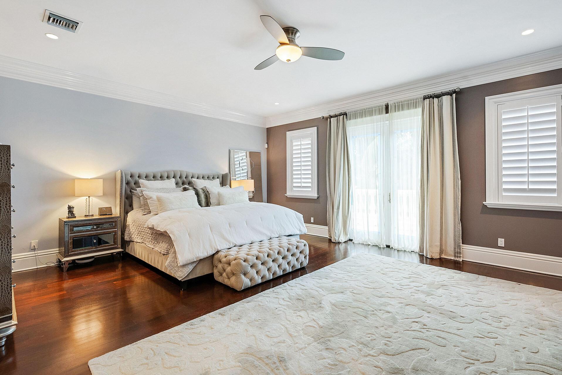 ROYAL PALM YACHT & COUNTR - Residential