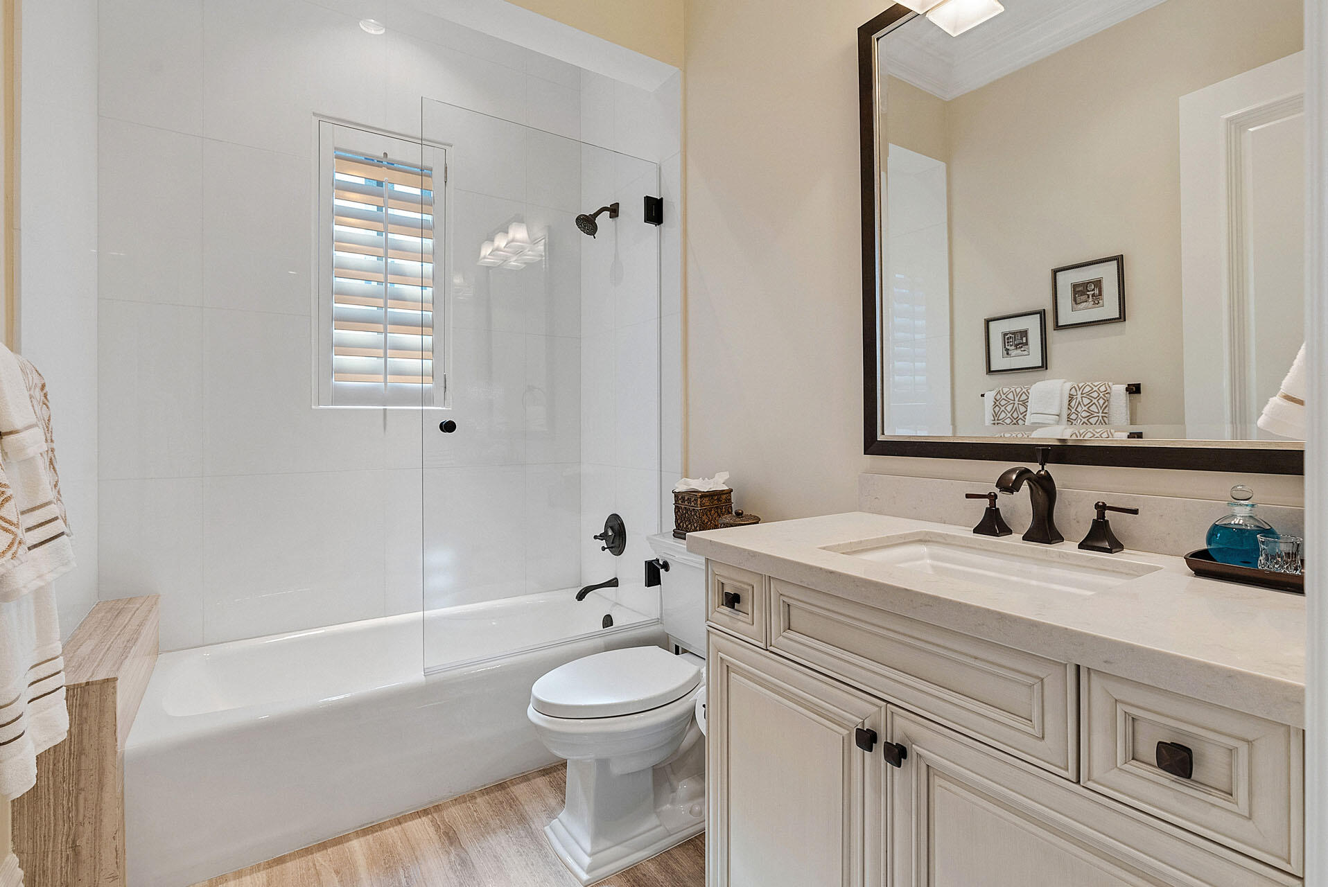 ROYAL PALM YACHT & COUNTRY CLUB - Residential