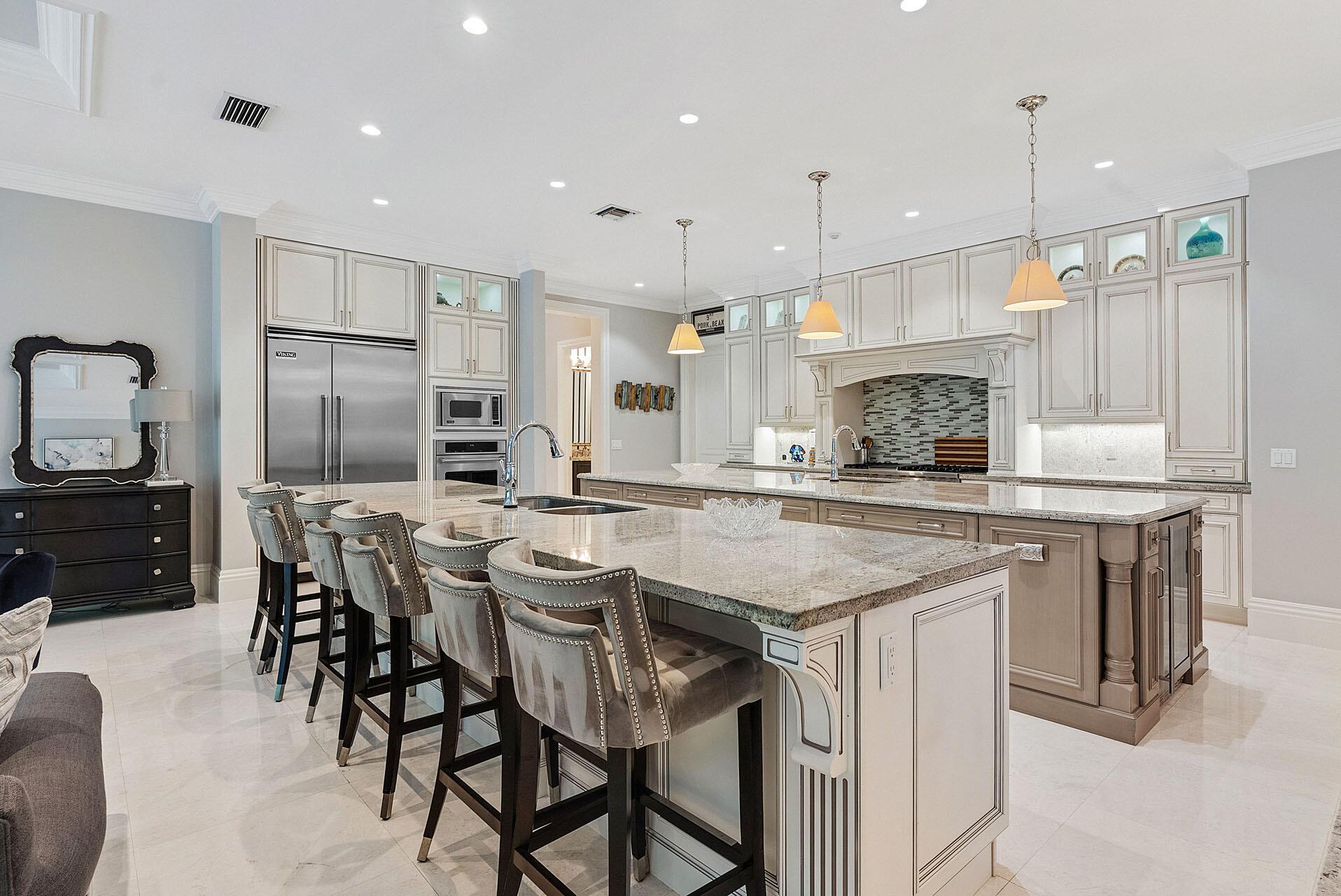 ROYAL PALM YACHT & COUNTR - Residential