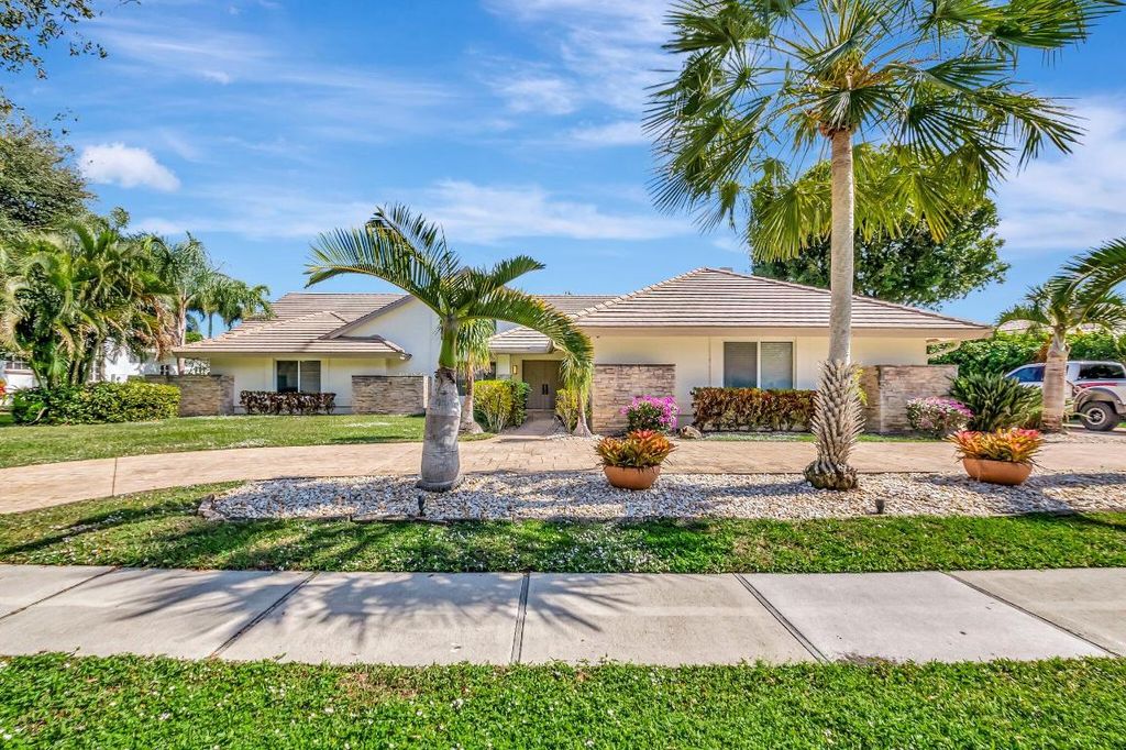 Photo of 4320 Saint Charles Way, Boca Raton, FL 33434 (MLS # R11061014)