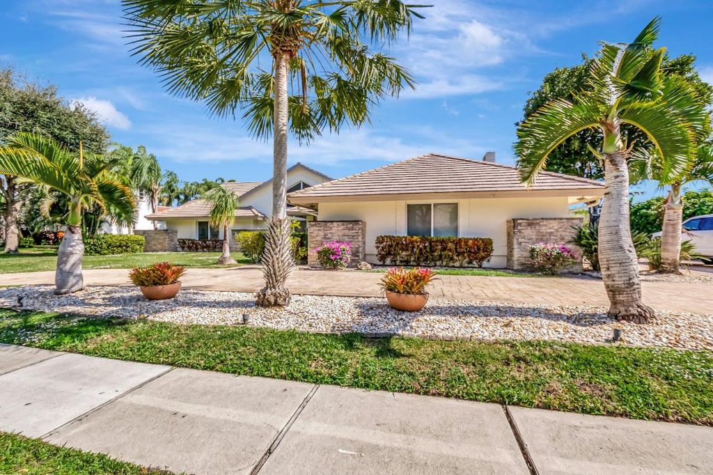 Photo of 4320 Saint Charles Way, Boca Raton, FL 33434 (MLS # R11061014)