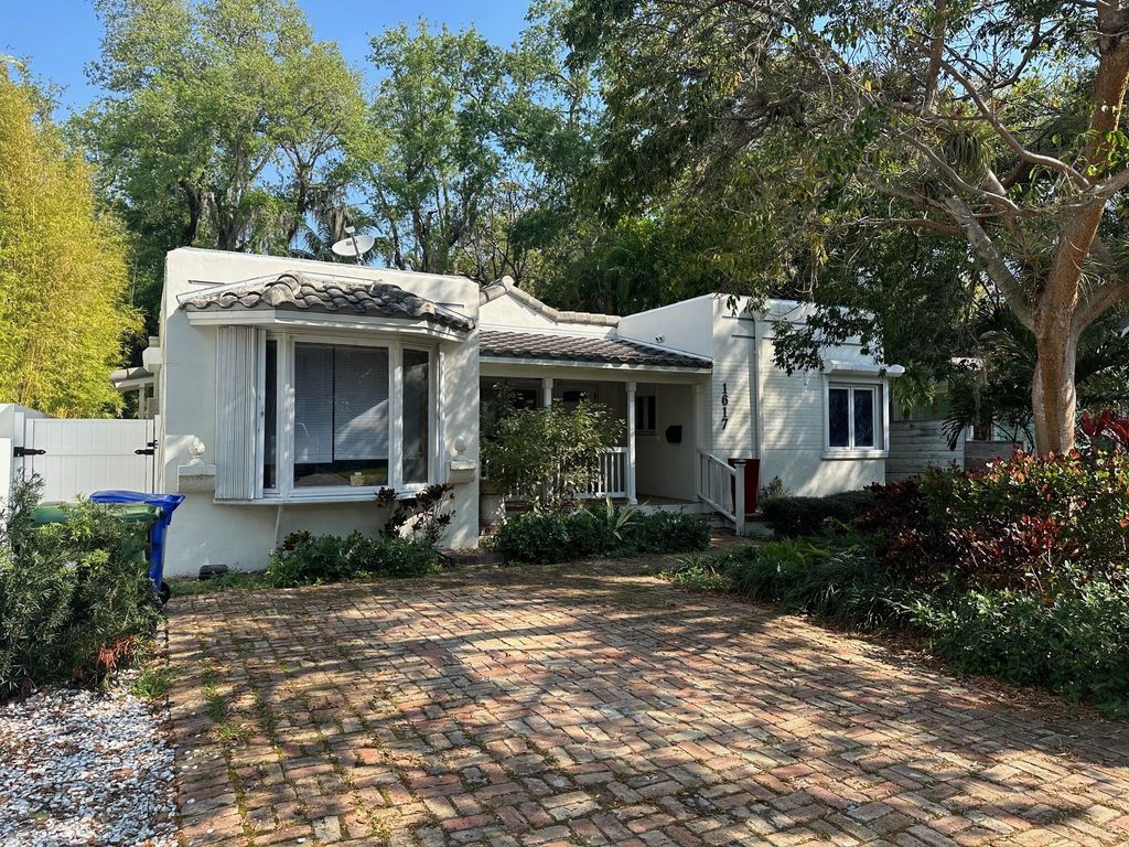 Photo of 1617 SE 2nd Court, Fort Lauderdale, FL 33301 (MLS # F10485974)