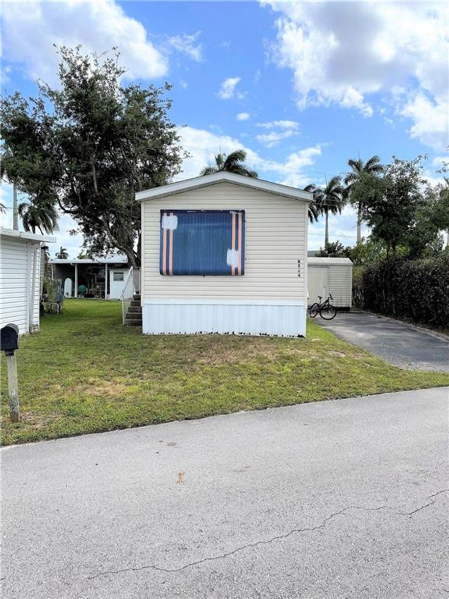 2012 single wide - 2/1  -split bedroom plan - -shed - -assoc. states it is HOPA verified - -priced right for quick sale - -