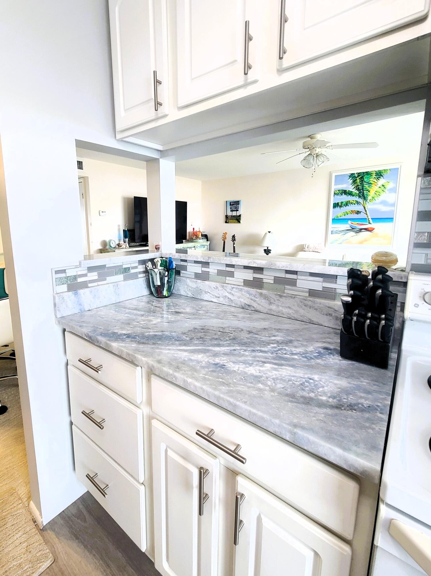 LAKE COLONY APTS ONE INC - Residential