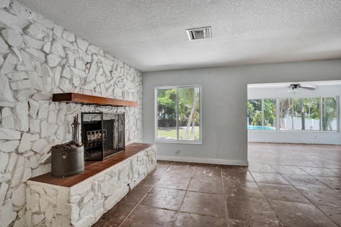 Tiny photo for 460 SE 18TH Avenue, Deerfield Beach, FL 33441 (MLS # B26079758)