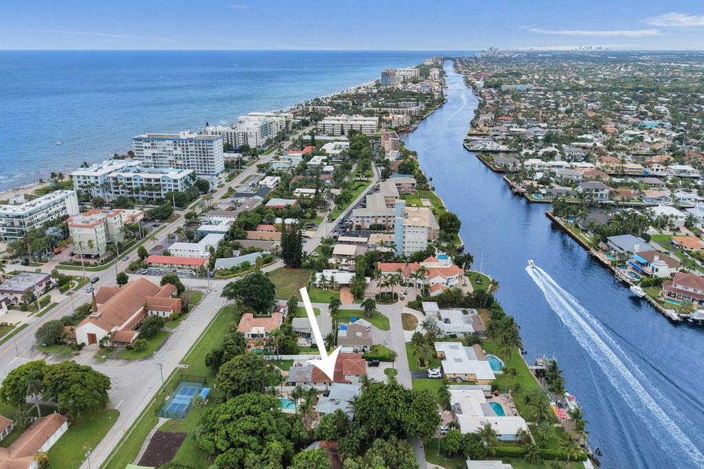 Photo of 460 SE 18TH Avenue, Deerfield Beach, FL 33441 (MLS # B26079758)