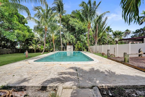 Tiny photo for 460 SE 18TH Avenue, Deerfield Beach, FL 33441 (MLS # B26079758)
