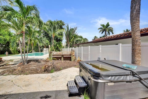 Tiny photo for 460 SE 18TH Avenue, Deerfield Beach, FL 33441 (MLS # B26079758)