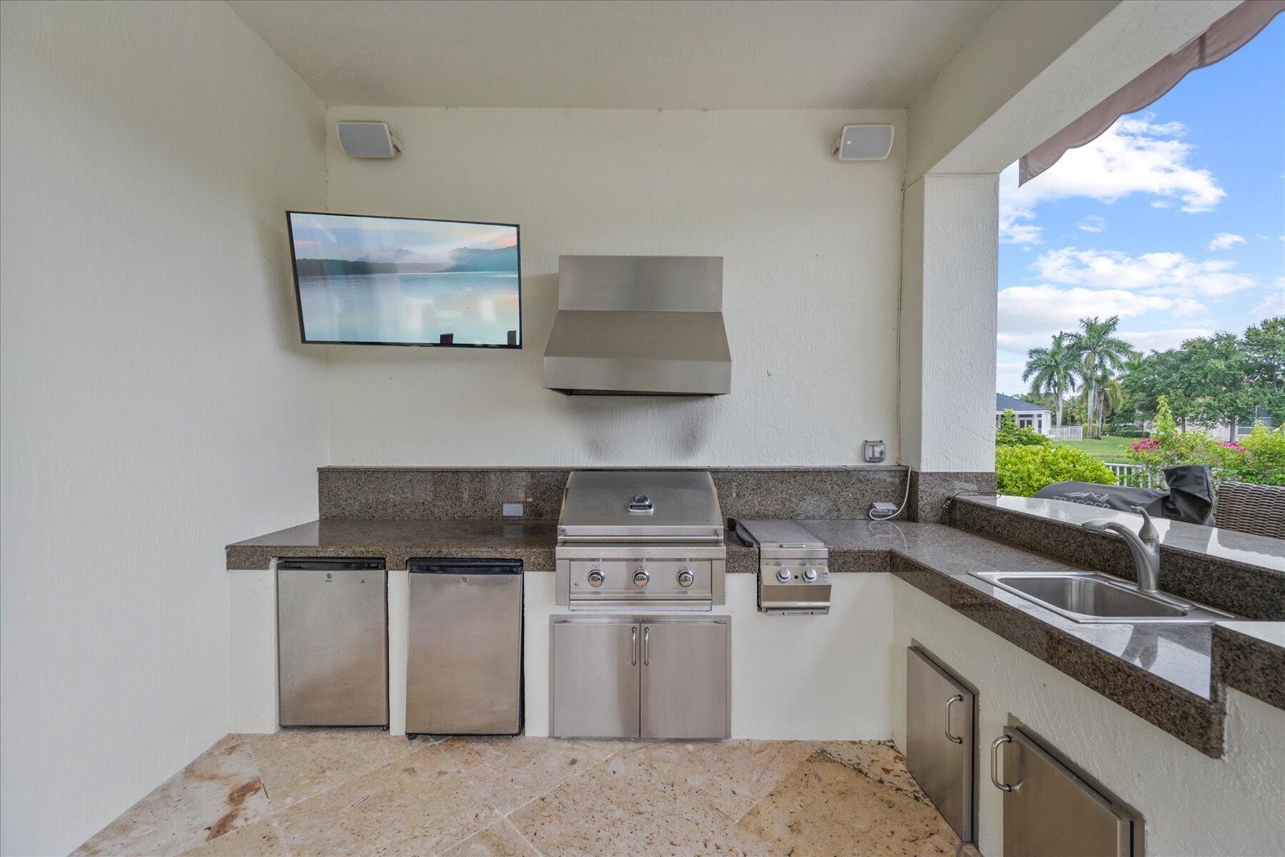 EQUESTRIAN CLUB - Residential