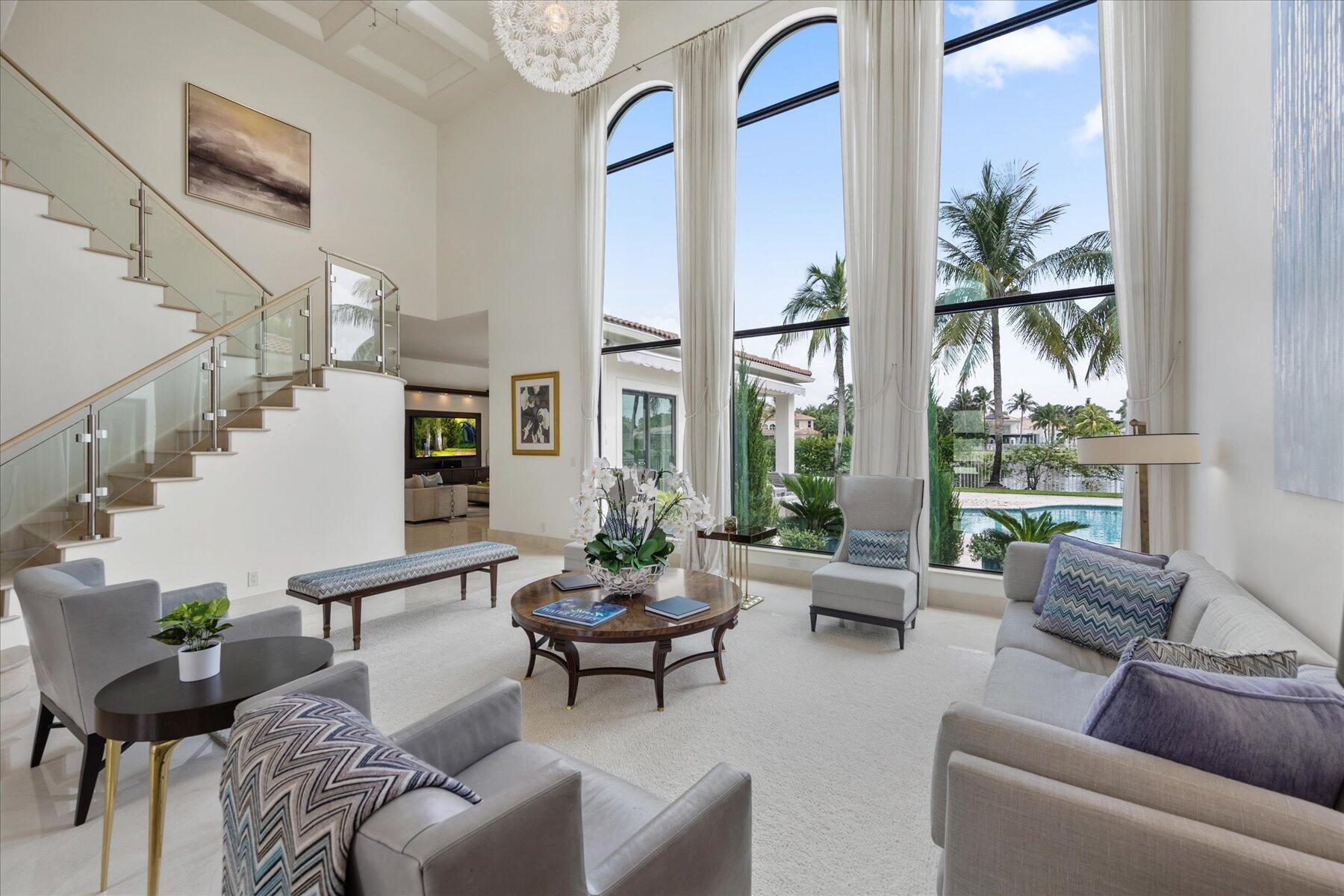 EQUESTRIAN CLUB - Residential