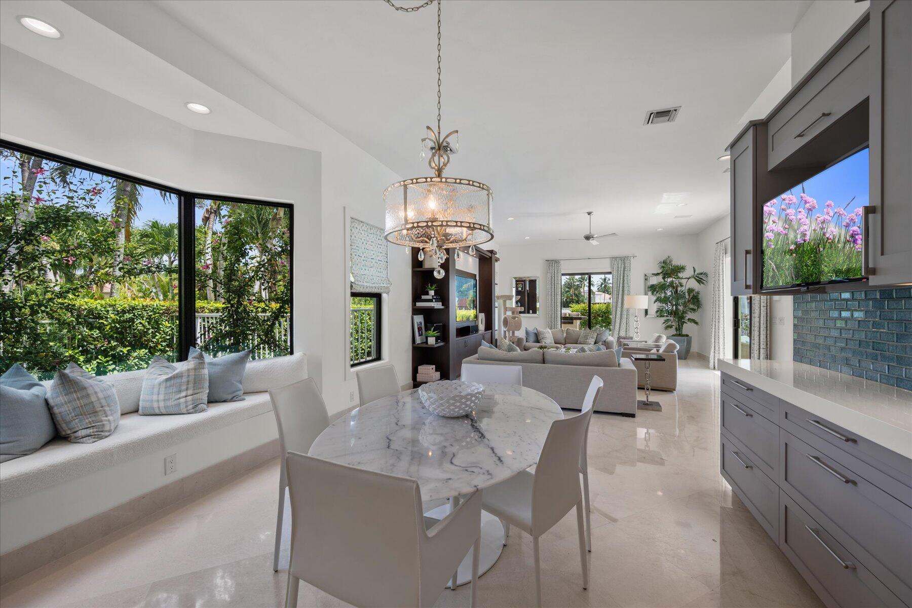 EQUESTRIAN CLUB - Residential