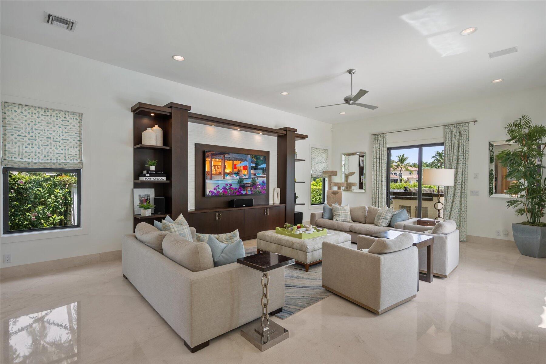 EQUESTRIAN CLUB - Residential