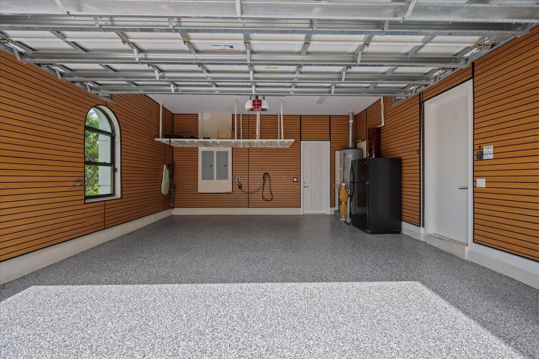 EQUESTRIAN CLUB - Residential