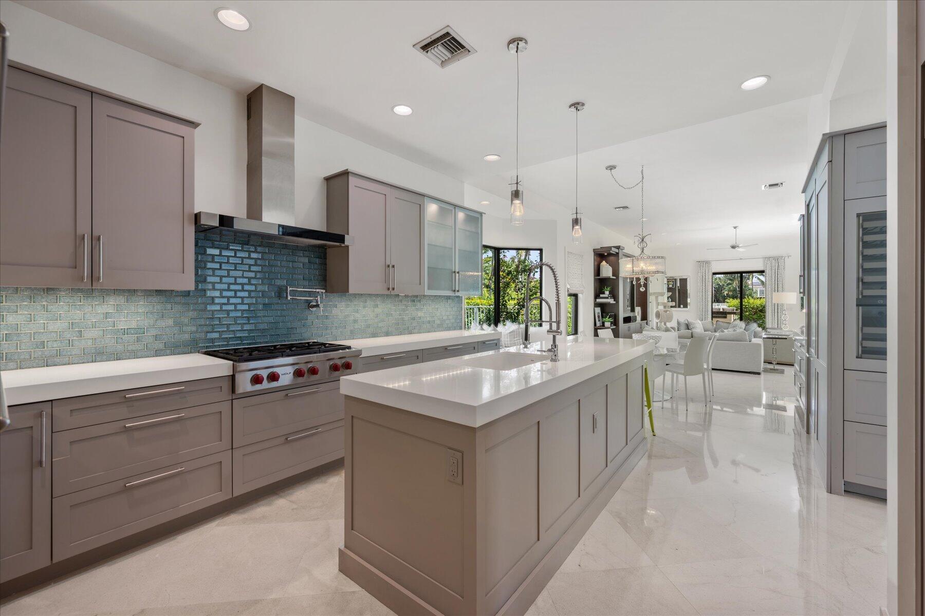 EQUESTRIAN CLUB - Residential