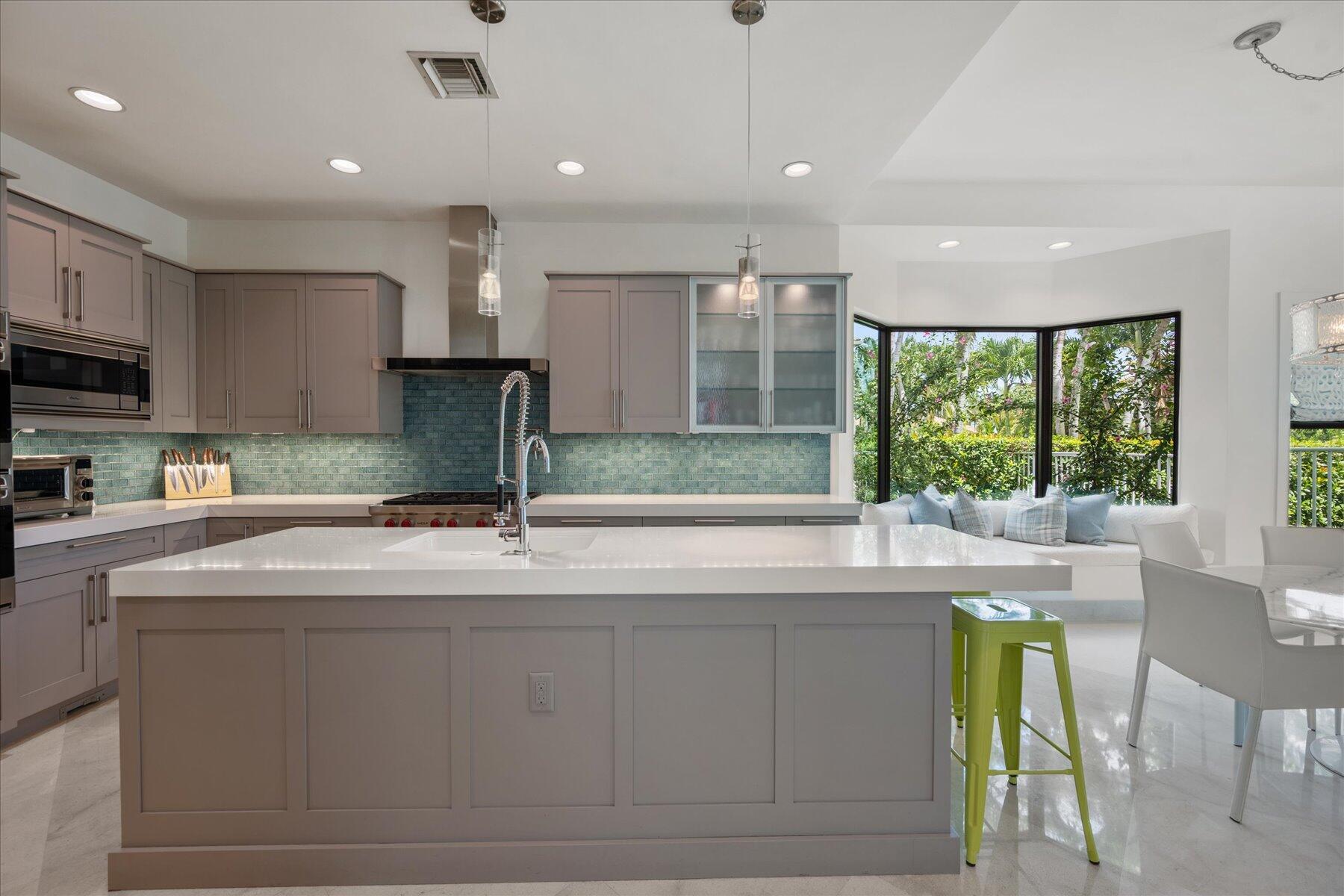 EQUESTRIAN CLUB - Residential