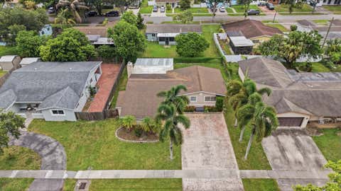 Tiny photo for 4930 SW 90TH Way, Cooper City, FL 33328 (MLS # B26054397)