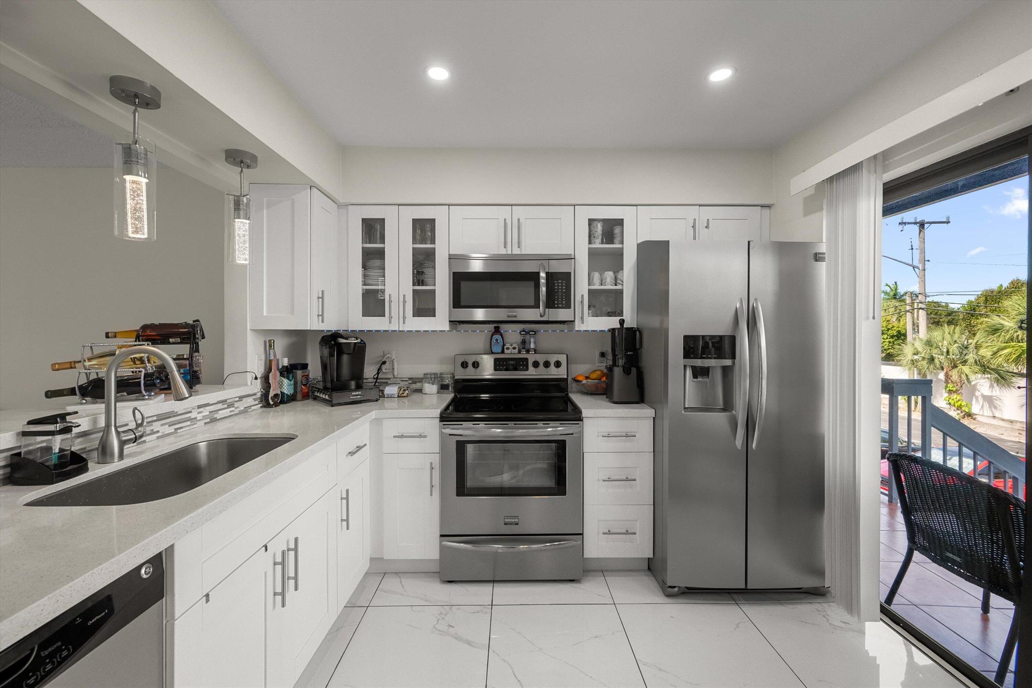 BOCA ISLE CONDO - Residential