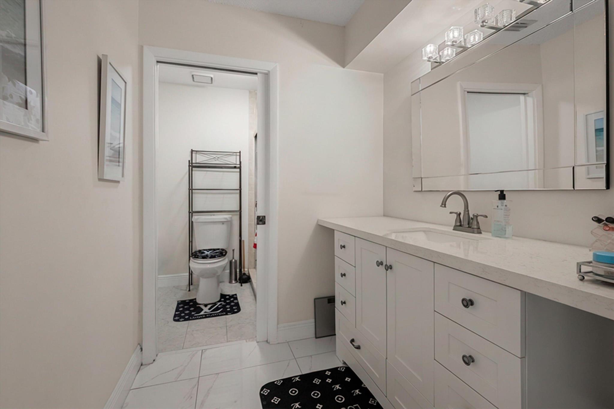 BOCA ISLE CONDO - Residential