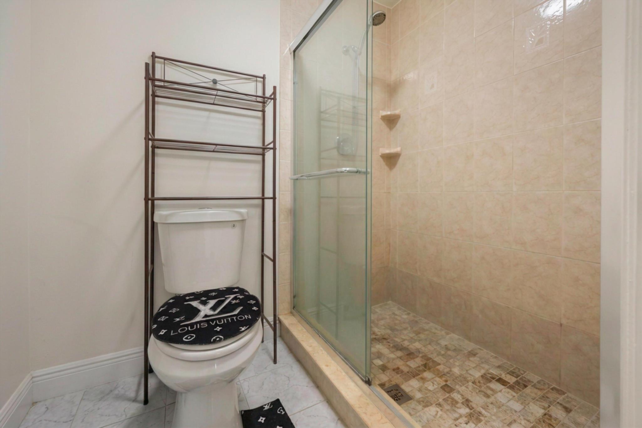 BOCA ISLE CONDO - Residential