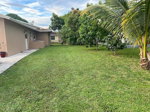 A home in Royal Palm Beach