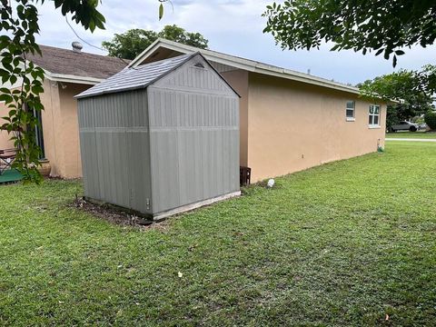 A home in Royal Palm Beach