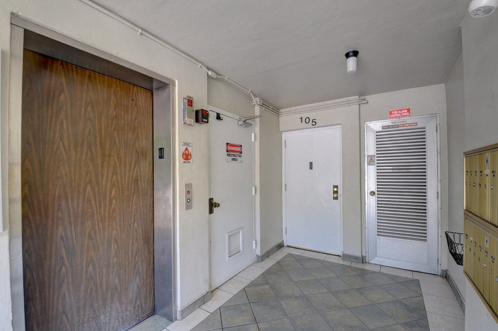 Photo of 2002 S FEDERAL Highway #408, Boynton Beach, FL 33435 (MLS # B26093820)