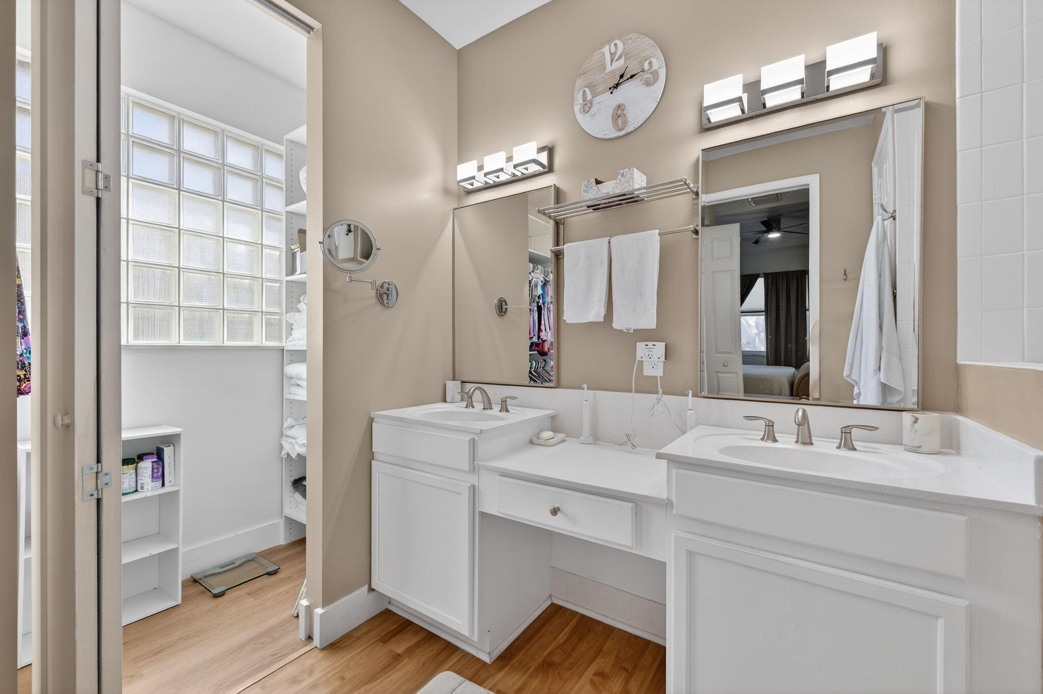 ABERDEEN /ADDISON GREEN - Residential