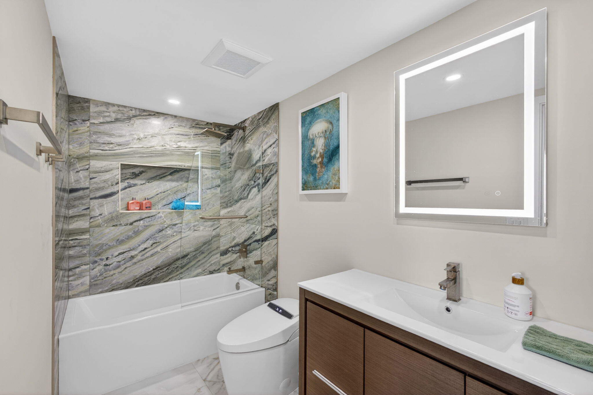 MARTINIQUE 2 CONDO - Residential