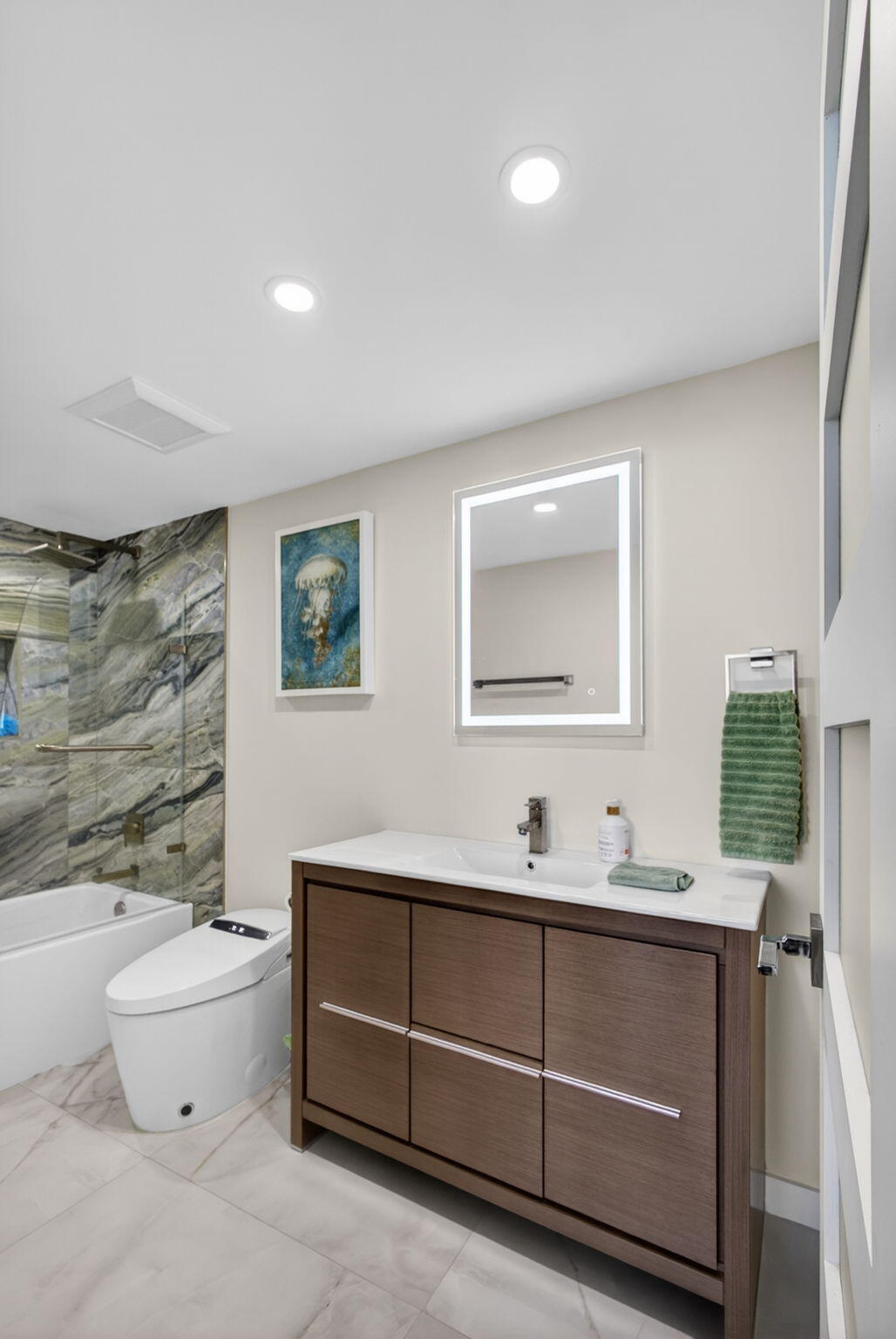 MARTINIQUE 2 CONDO - Residential