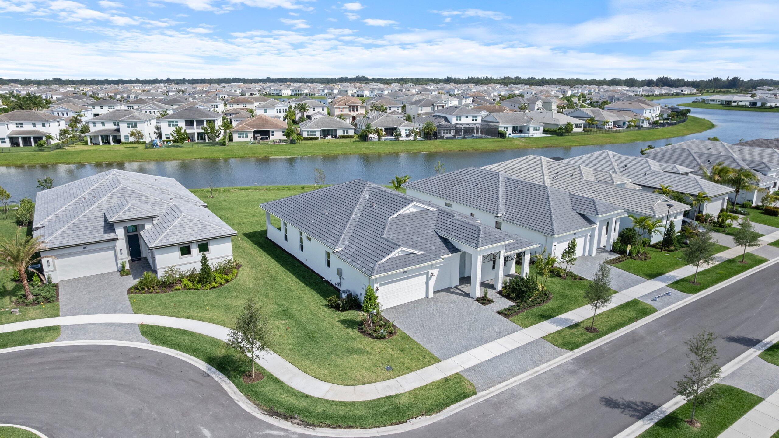 CRESSWIND PALM BEACH - Residential