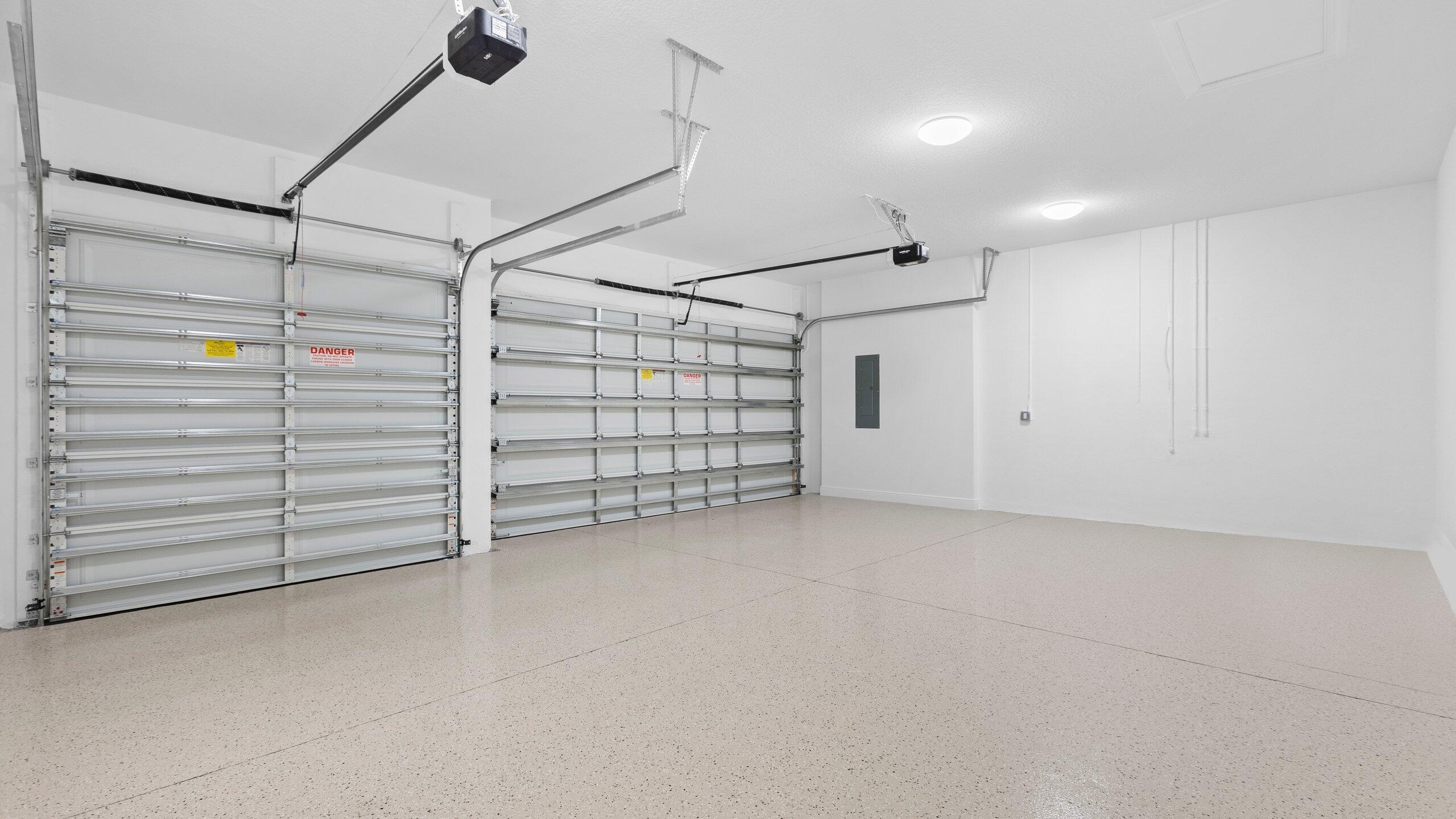 CRESSWIND PALM BEACH - Residential