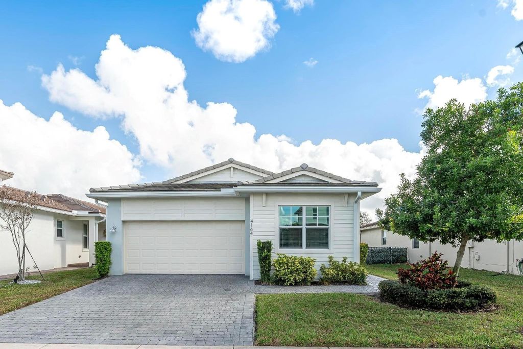 Photo of 4164 Rosa Drive, Deerfield Beach, FL 33064 (MLS # F10542743)