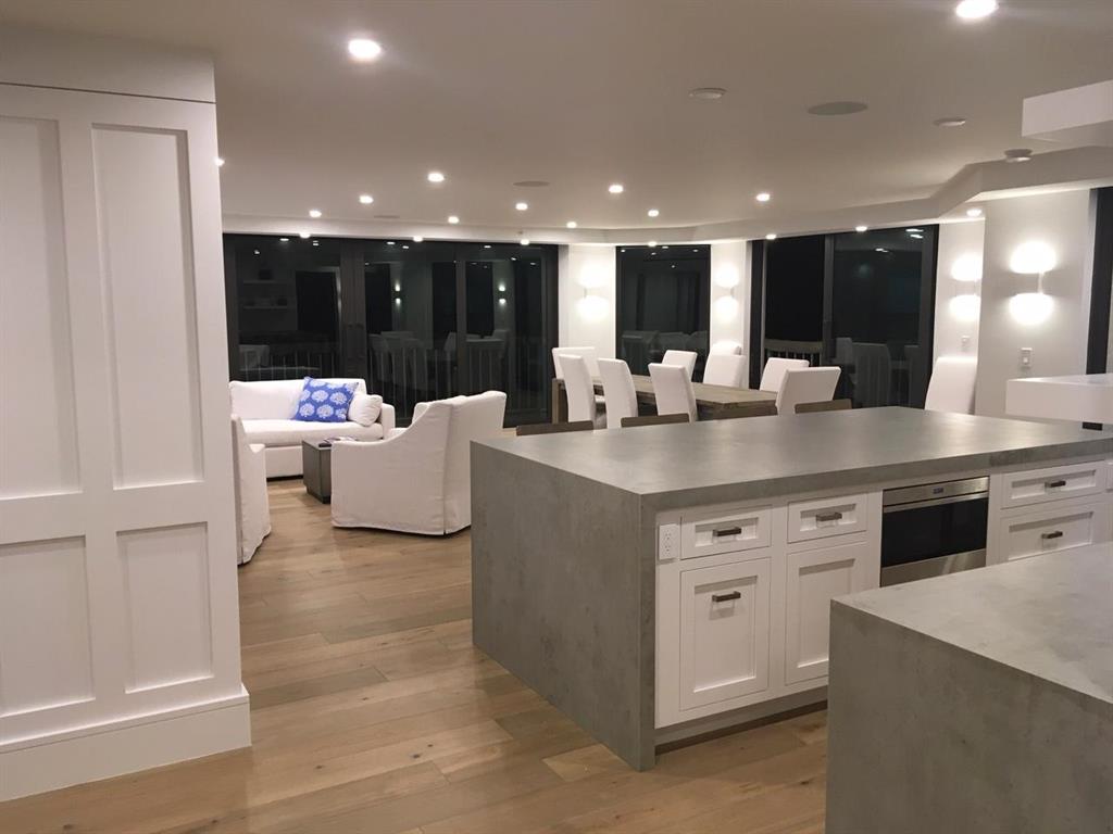 ENCLAVE OF PALM BEACH - Residential