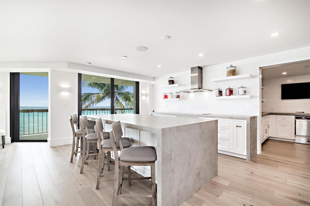 ENCLAVE OF PALM BEACH - Residential