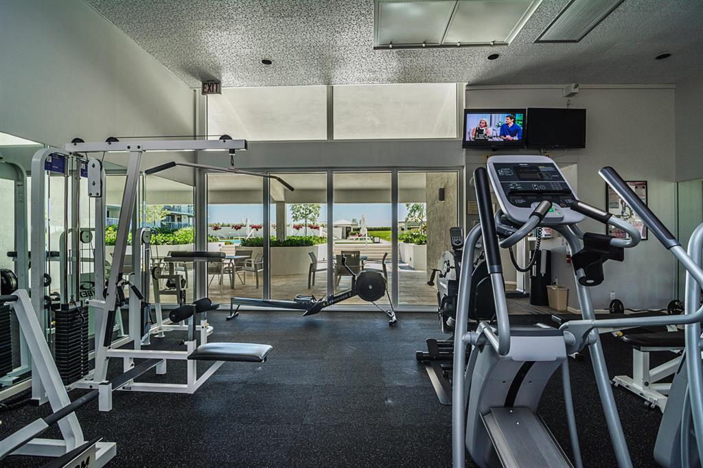 ENCLAVE OF PALM BEACH - Residential