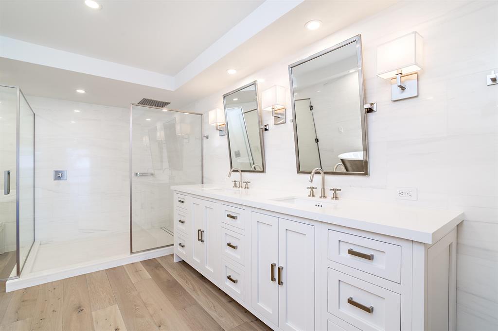 ENCLAVE OF PALM BEACH - Residential