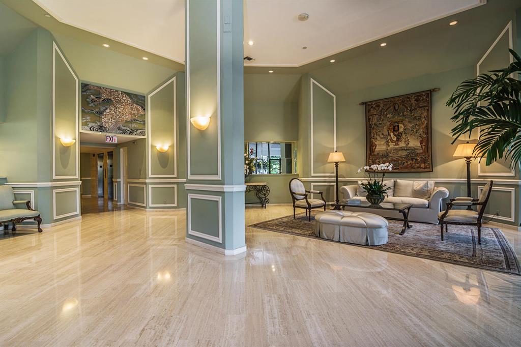 ENCLAVE OF PALM BEACH - Residential