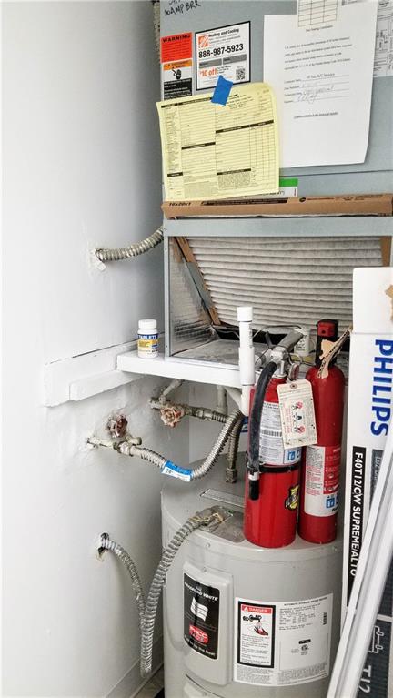 RACQUET CLUB 10 - Residential Lease