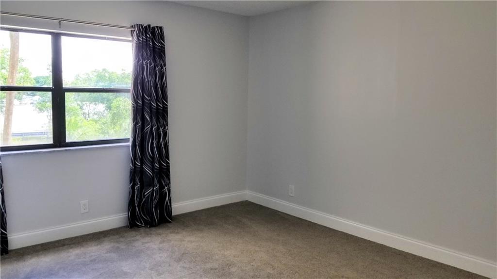 RACQUET CLUB 10 - Residential Lease