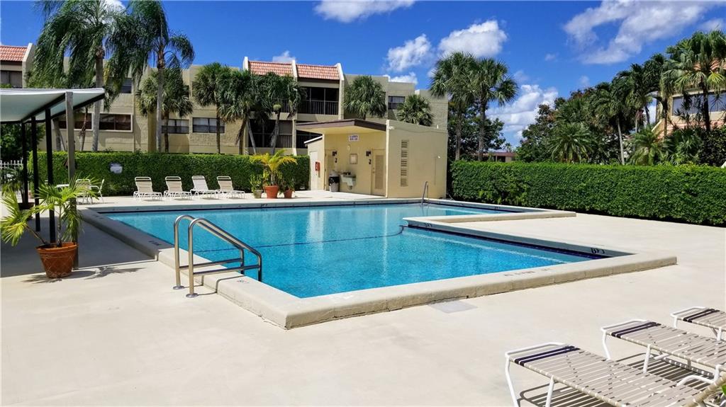 RACQUET CLUB 10 - Residential Lease