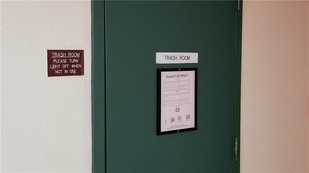 RACQUET CLUB 10 - Residential Lease