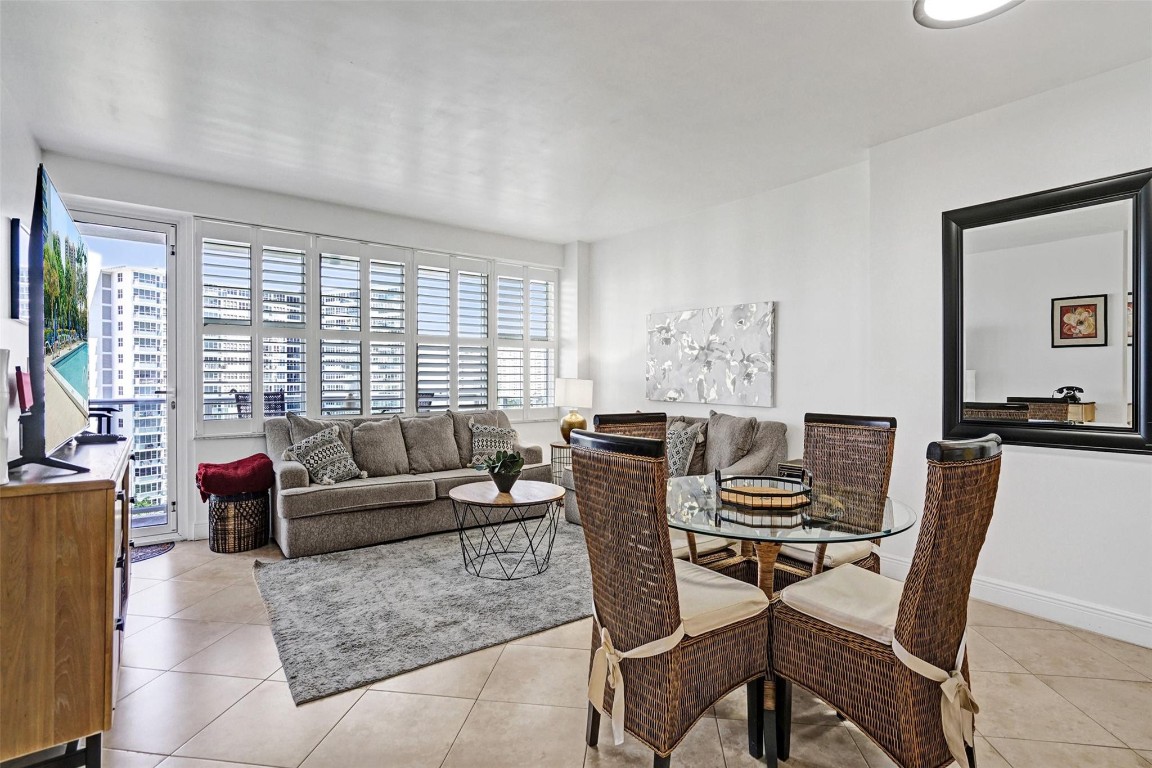 3333 NE 34th Street 1006