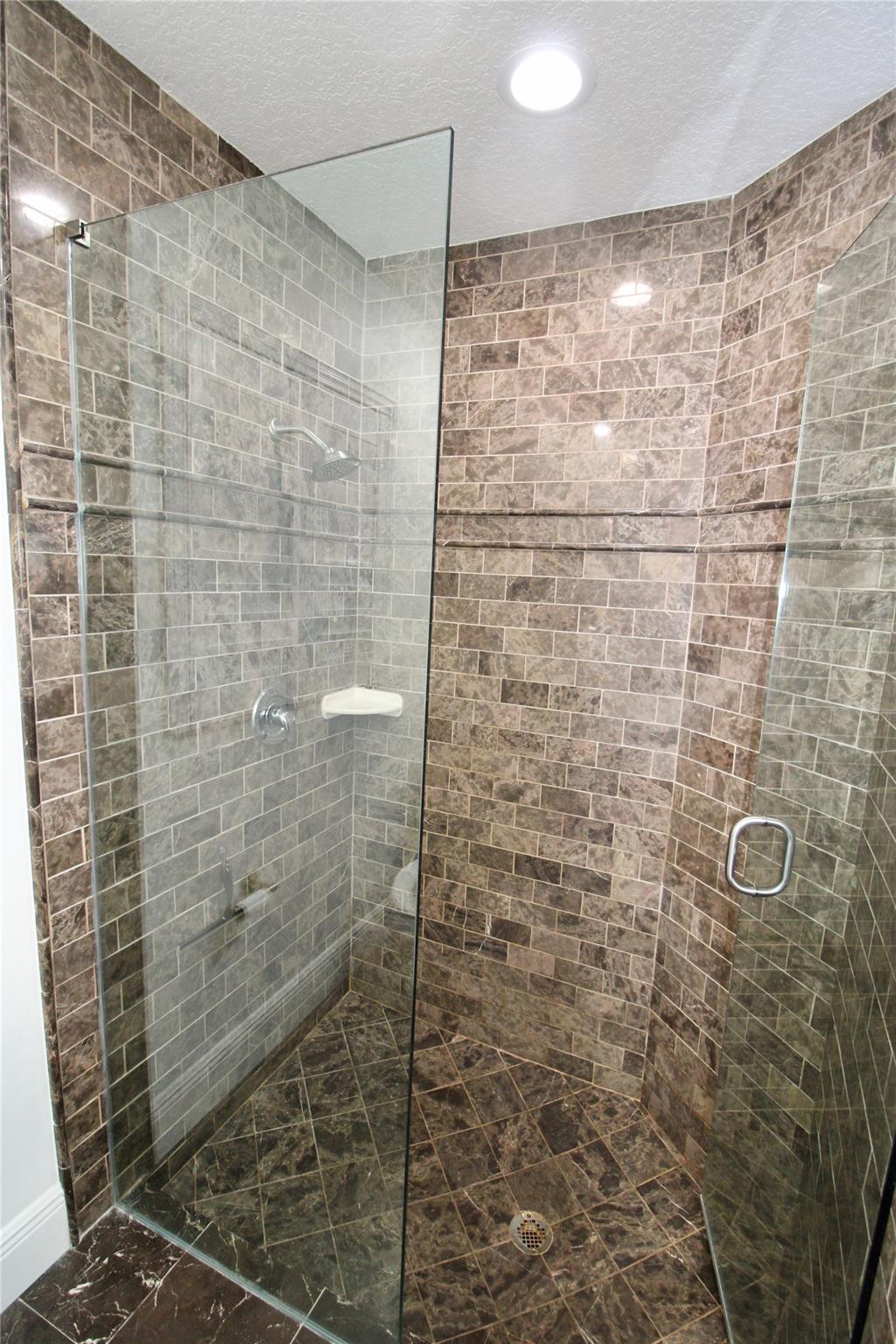Pinetree Estates - Residential Lease