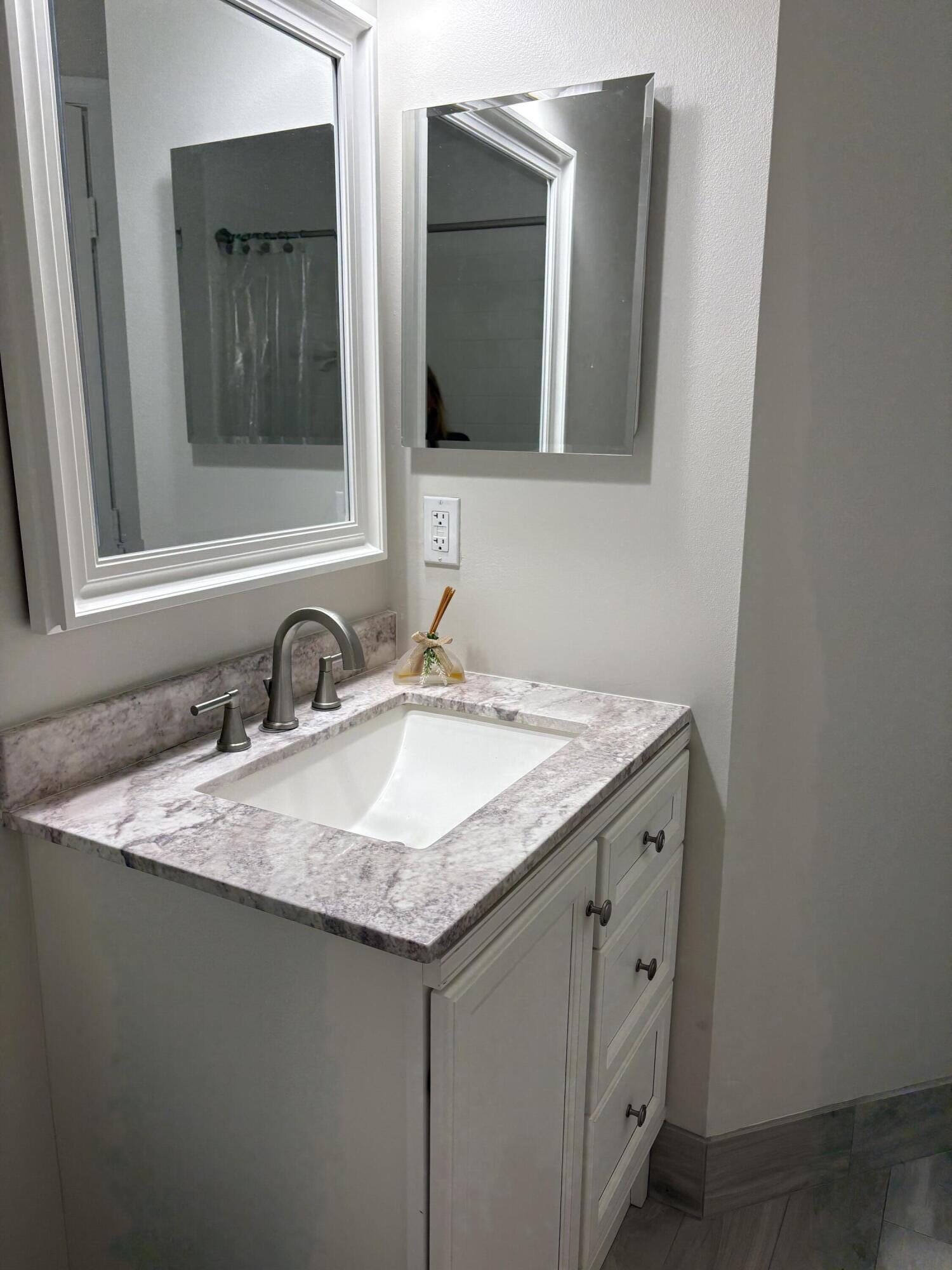 Hidden Lake - Residential Lease